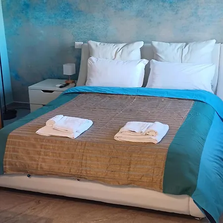 Apartman Skyline - Seaview, Fifth Floor Without Elevator Fiumicino