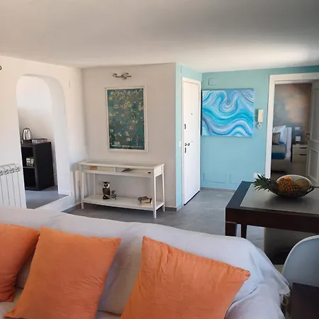 Skyline - Seaview, Fifth Floor Without Elevator