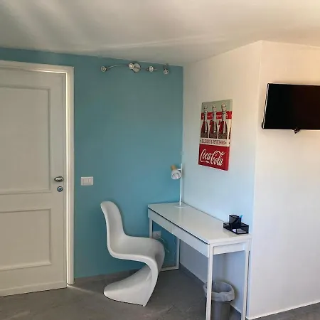 Skyline - Seaview, Fifth Floor Without Elevator Appartement *