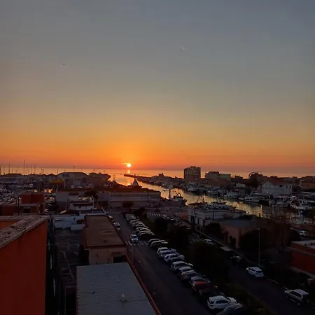Apartman Skyline - Seaview, Fifth Floor Without Elevator *